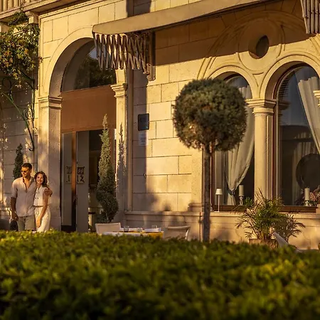 Aminess Younique Heritage 5*